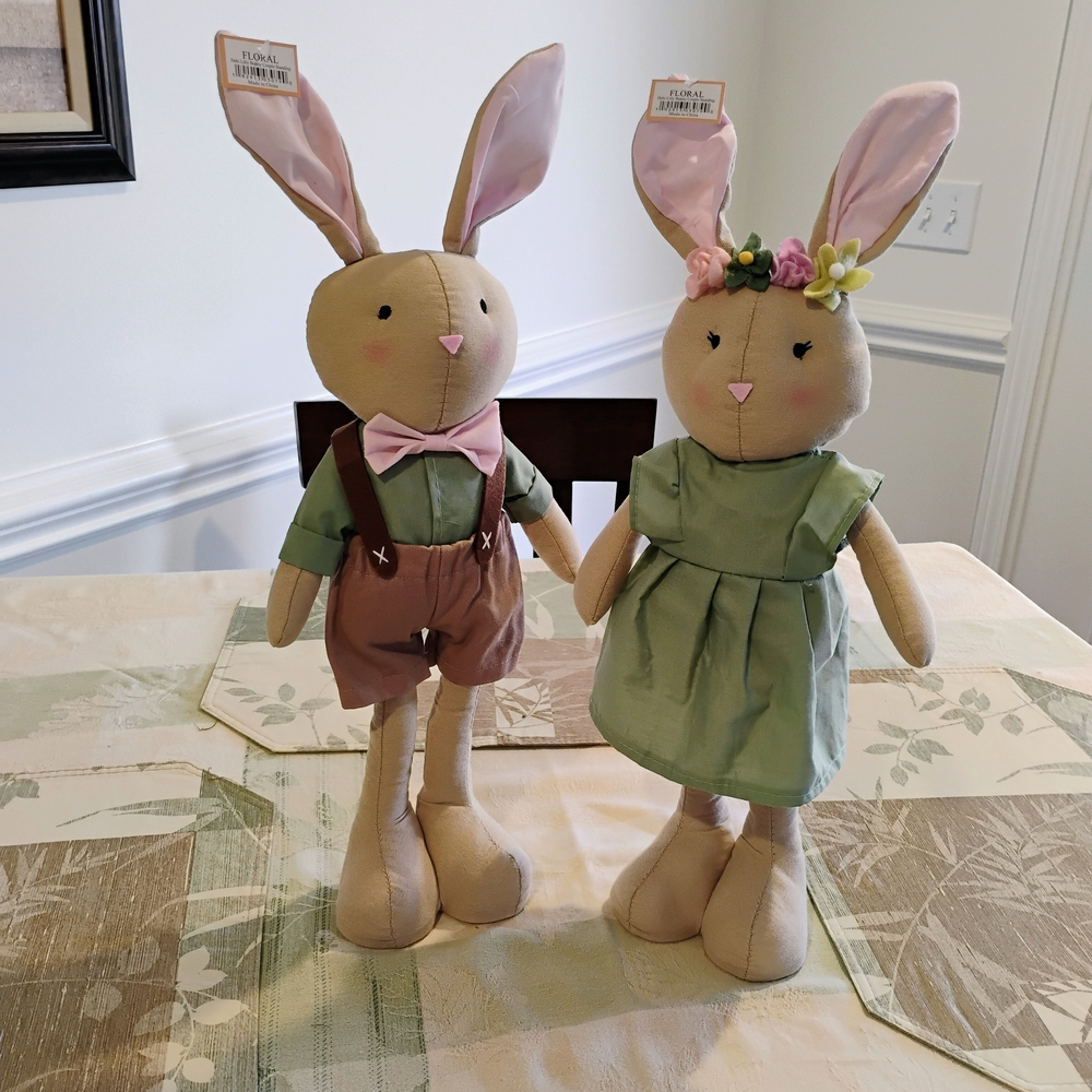 Adorable Bunny Couple Easter Decor